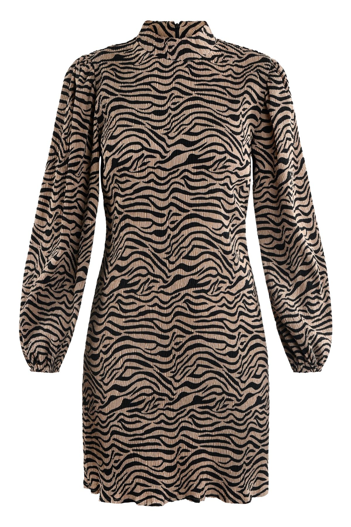 Sister's Point Kleid Mehrfarbig Basic Fast ausverkauft ZL8147