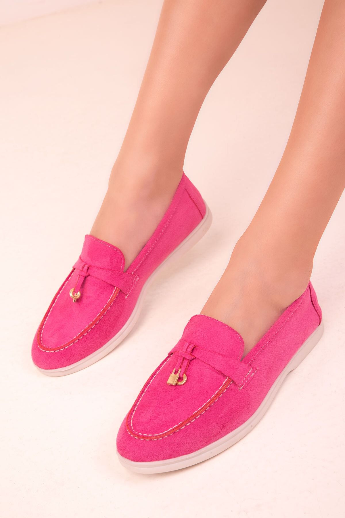Bright on sale pink loafers