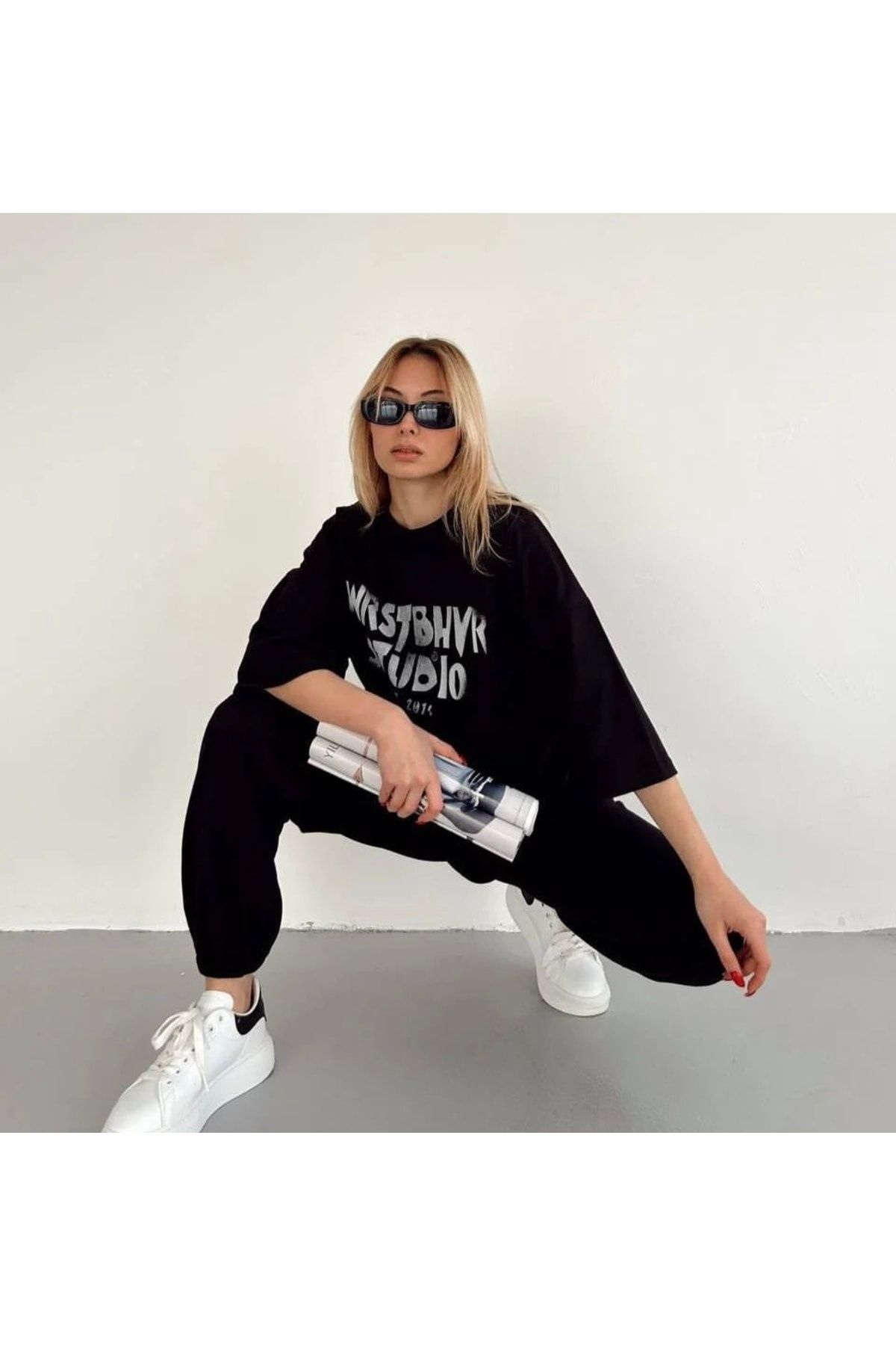 BE QUEEN Special Production Wrstbhvr Studio Printed Oversize Short