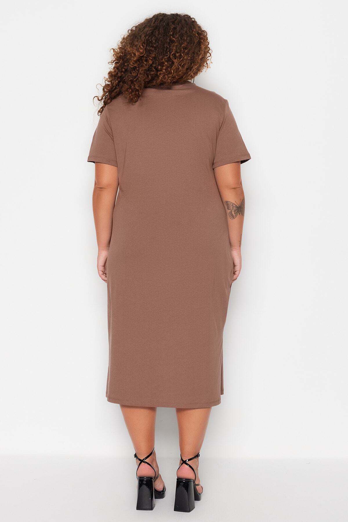 Trendyol Curve-Plus Size Brown Knitted Dress - Crew Neck, Print and Slit, 100% Cotton Tbbss23Ah00156 5