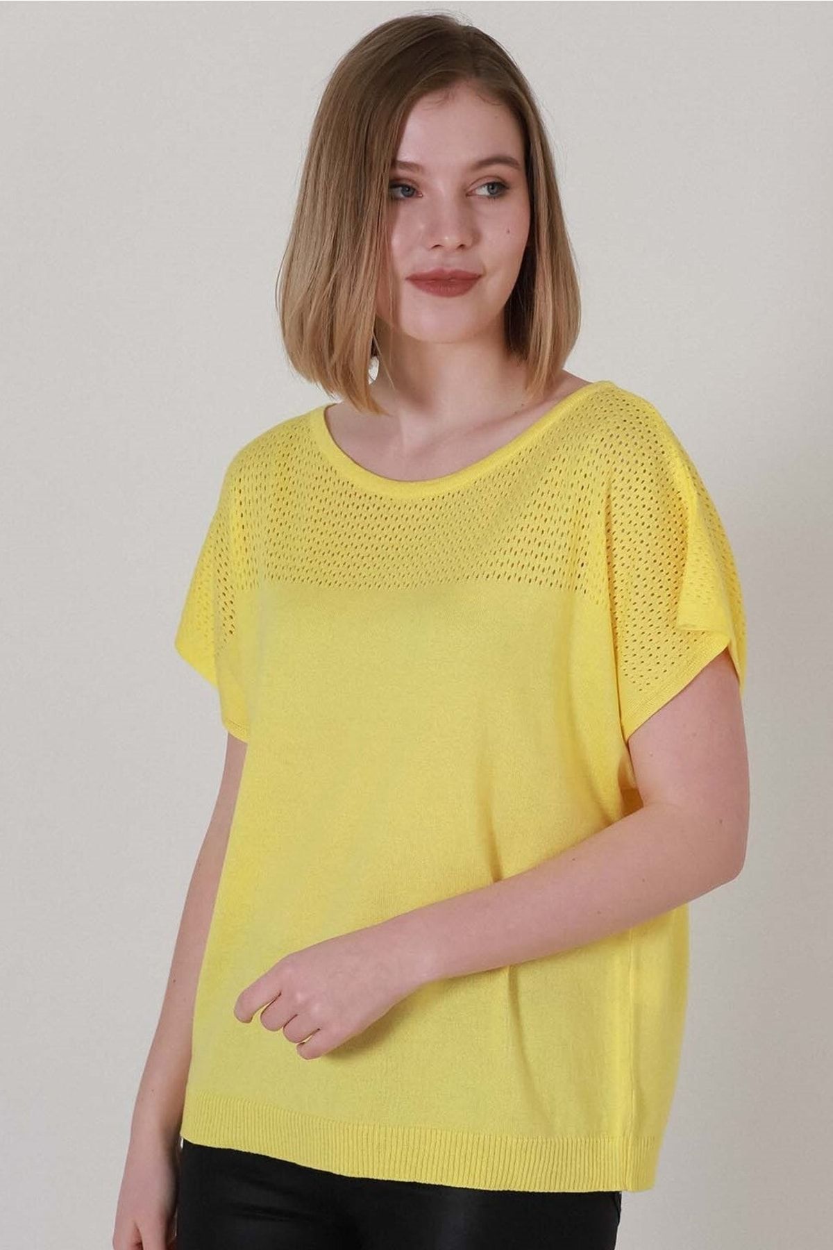 VEGENZE Women s Yellow Chest Openwork Summer Fine Knitwear Blouse