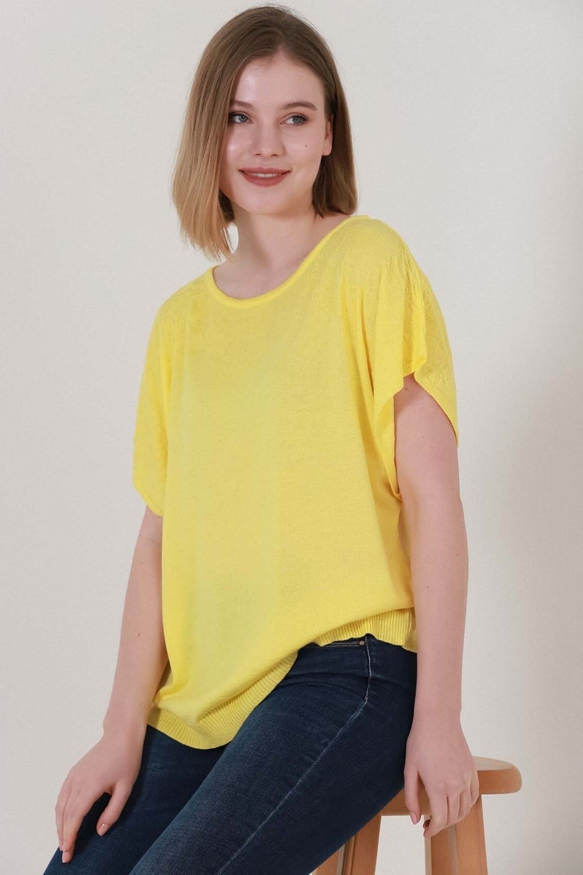 VEGENZE Women s Yellow Embossed Patterned Summer Fine Knitwear