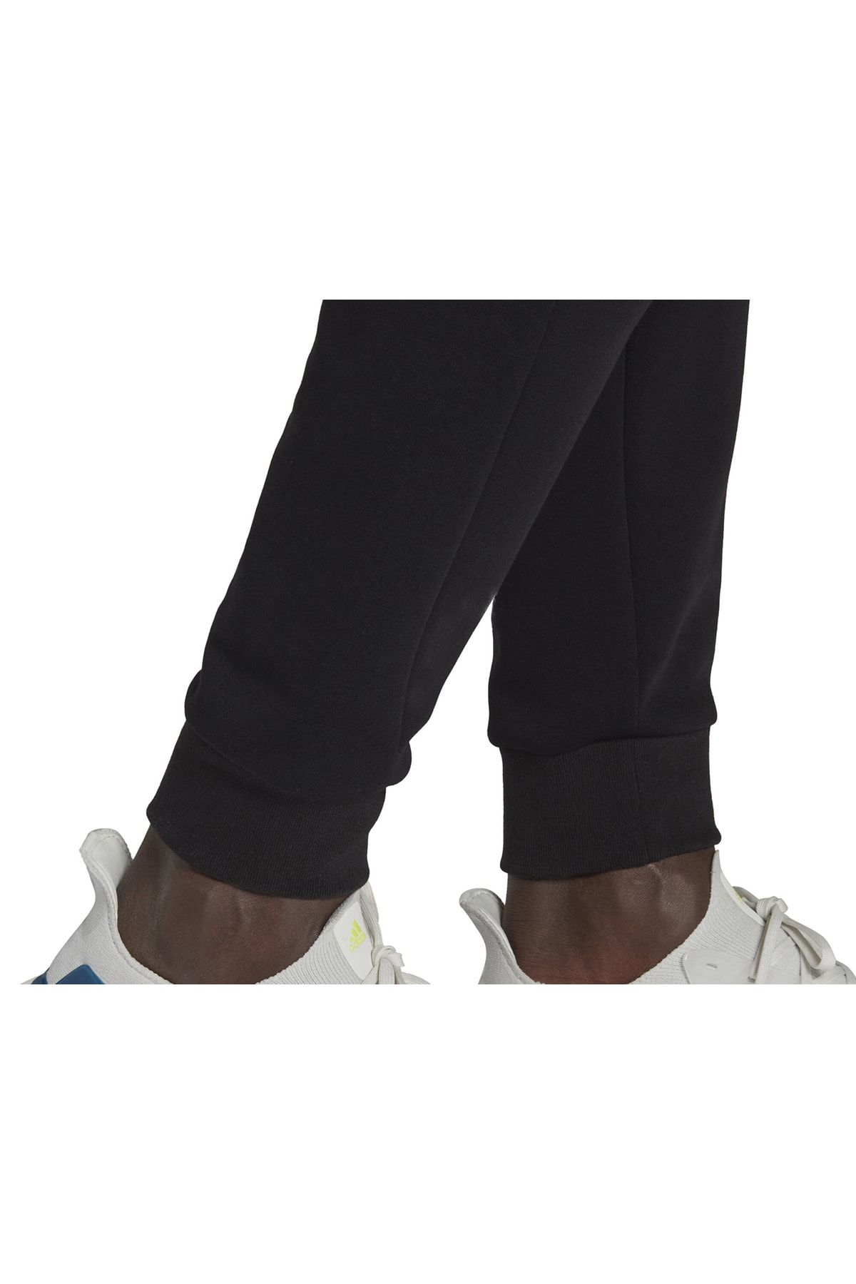 Adidas joggers tenis deals