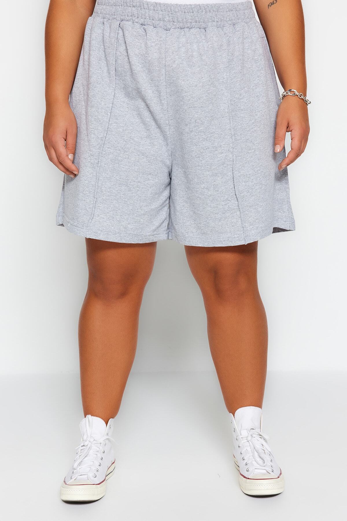 Trendyol Curve-Graue, dünne, gerippte, gestrickte Shorts in Übergröße TBBSS23AP00004 4