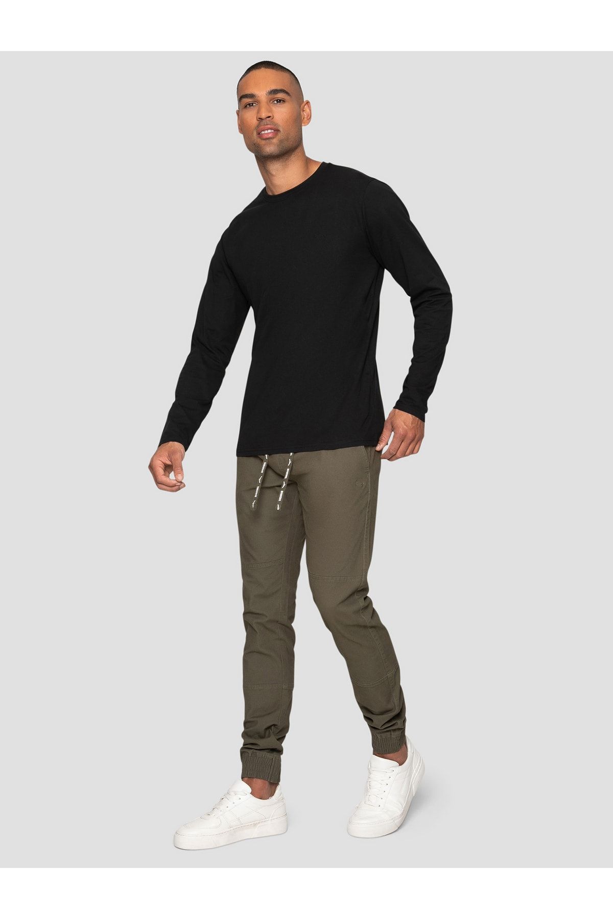 Threadbare Jogginghose Khaki Straight Fast ausverkauft NZ9178