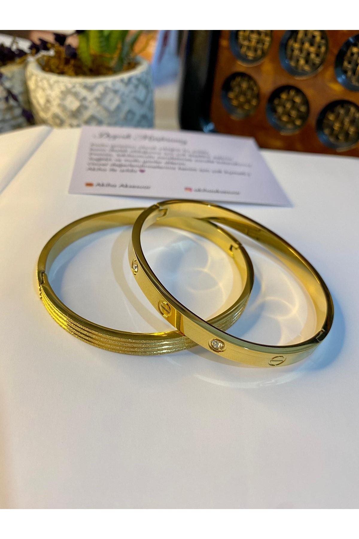 Akiha Aksesuar Stoned Cartier Model Handcuff Bracelet and Glitter