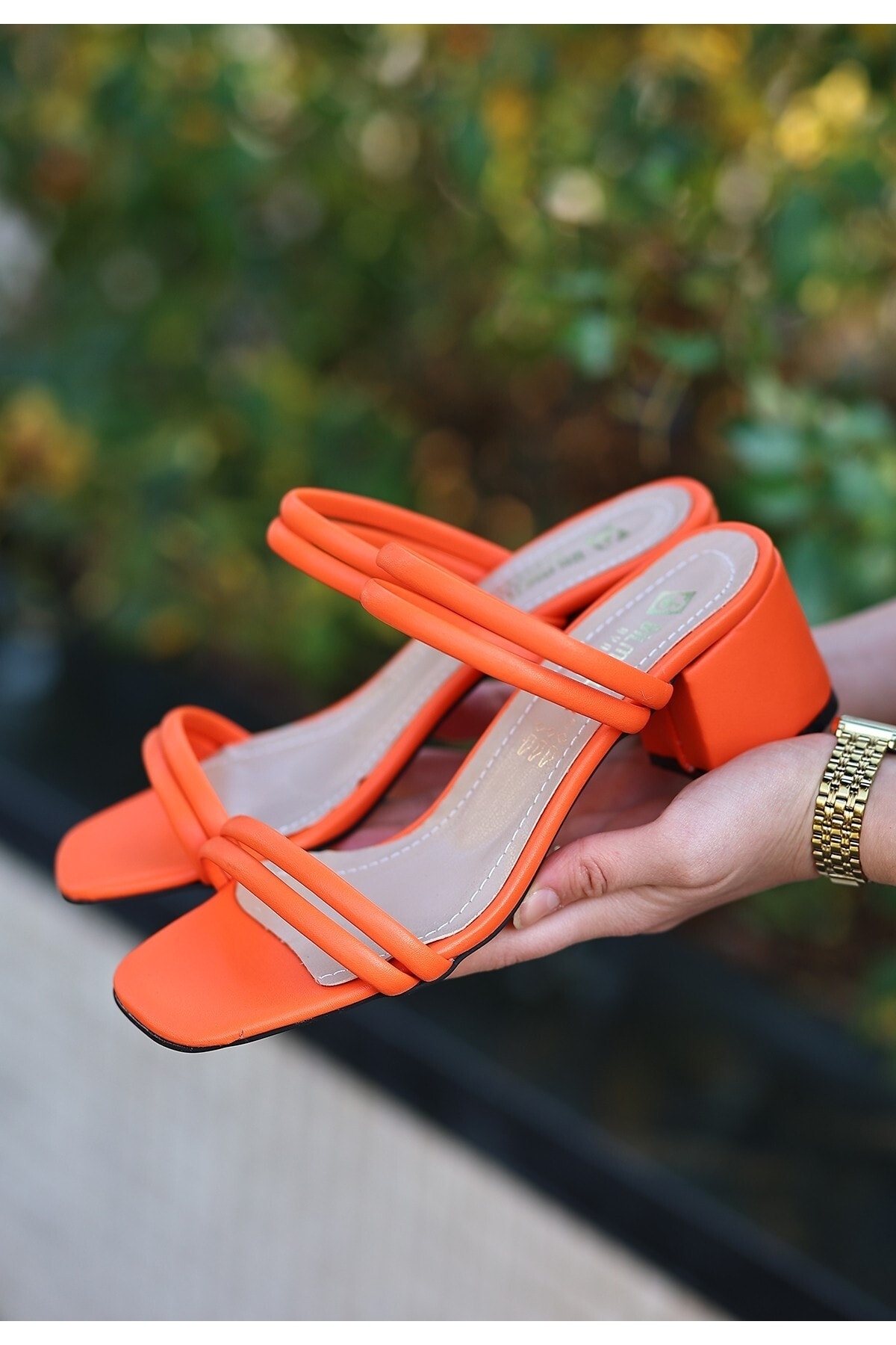Renti Turuncu Cilt Topuklu Terlik