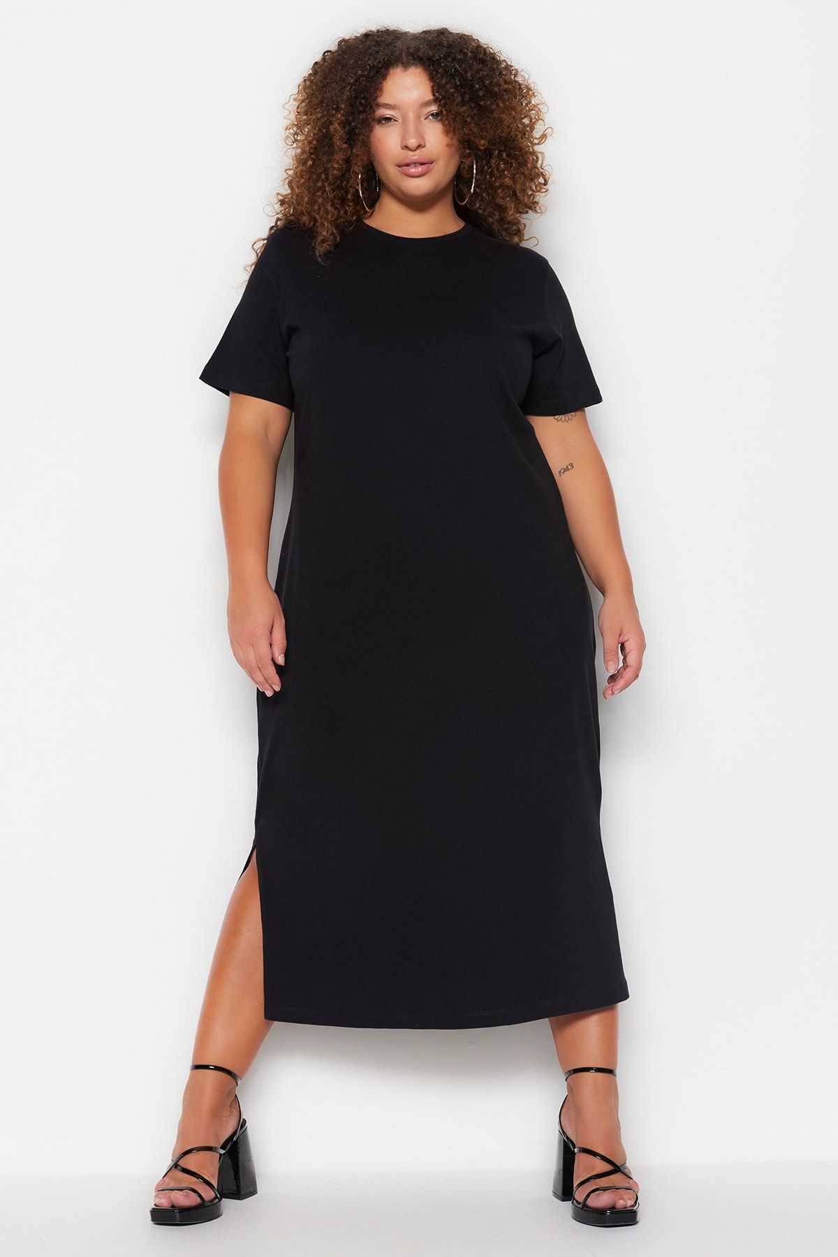 Black shift dress plus size best sale
