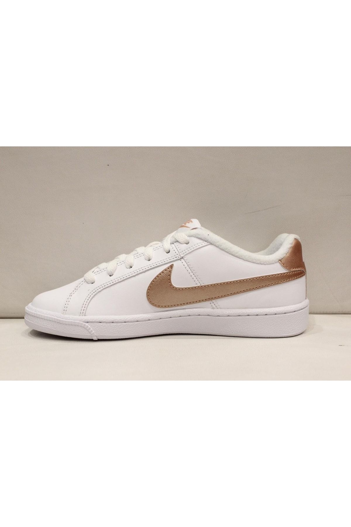 Nike Court Royale Women s White Casual Shoes Trendyol
