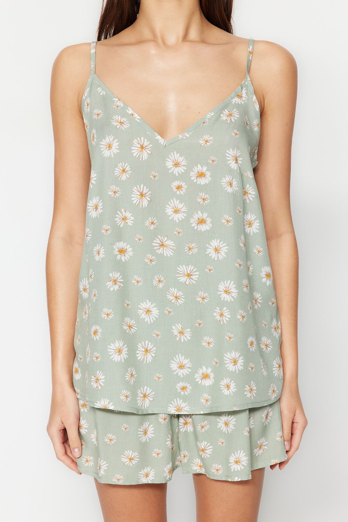 Trendyol Collection-Set pijamale țesute din viscoză cu curele de frânghie cu model floral verde deschis THMSS23PT00006 3