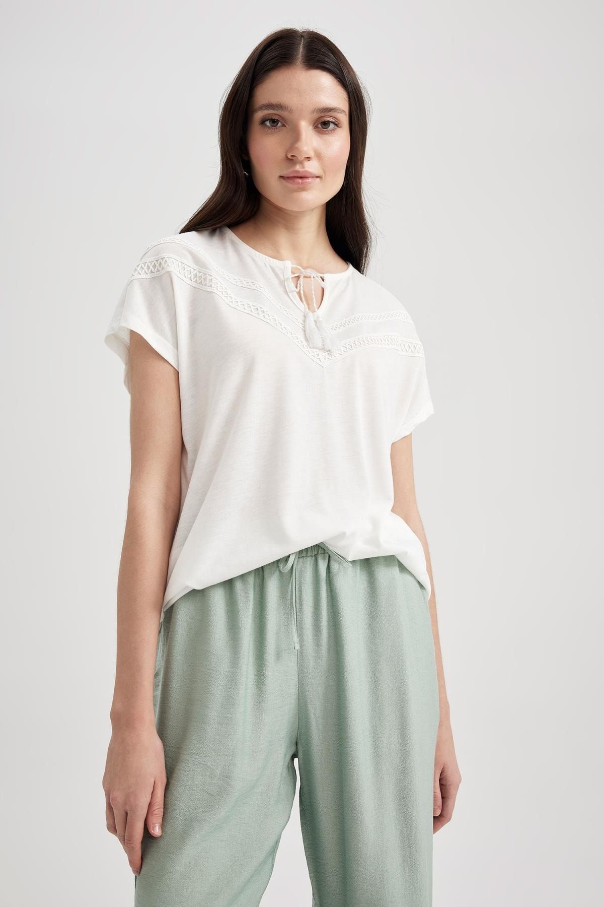 DeFacto T-Shirt Ecru Regular Fit