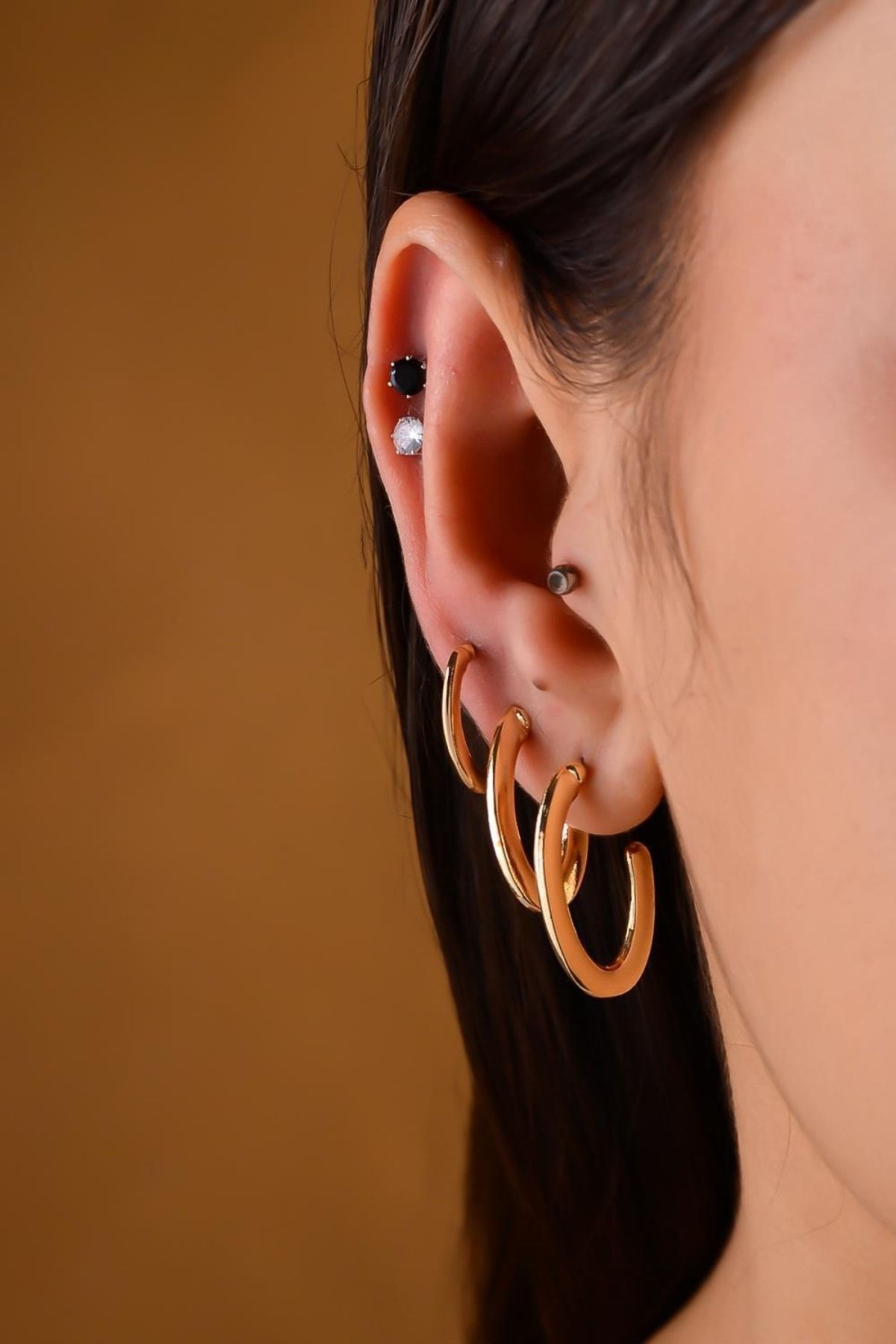 Eyl l n Tak s Gold Color Hoop Earrings and Black and White Zircon