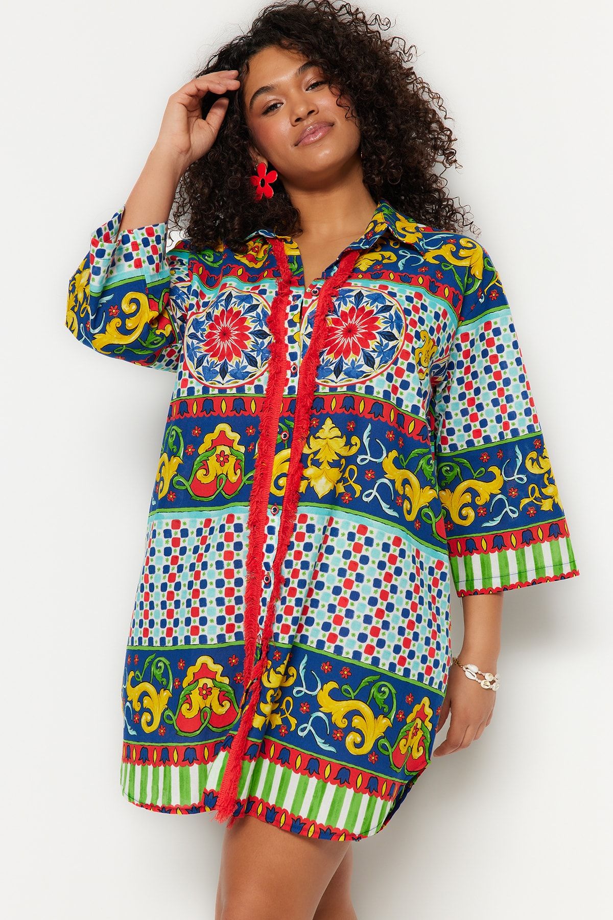 Trendyol Curve-Multicolor Ethnic Pattern Woven Beach Wear Plus Size Shirts Tbbss23Ax00000 2