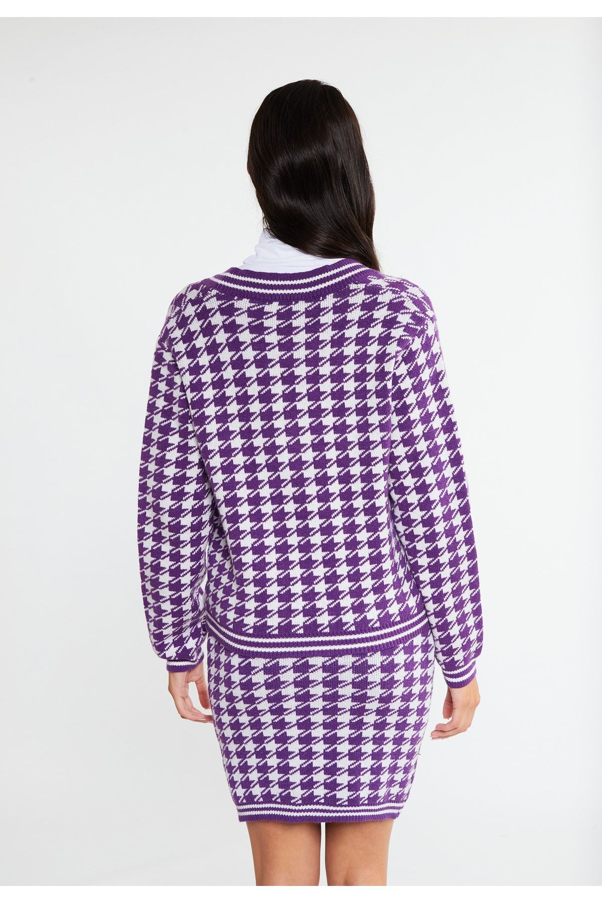 Faina Strickjacke Lila Regular Fit FN6483