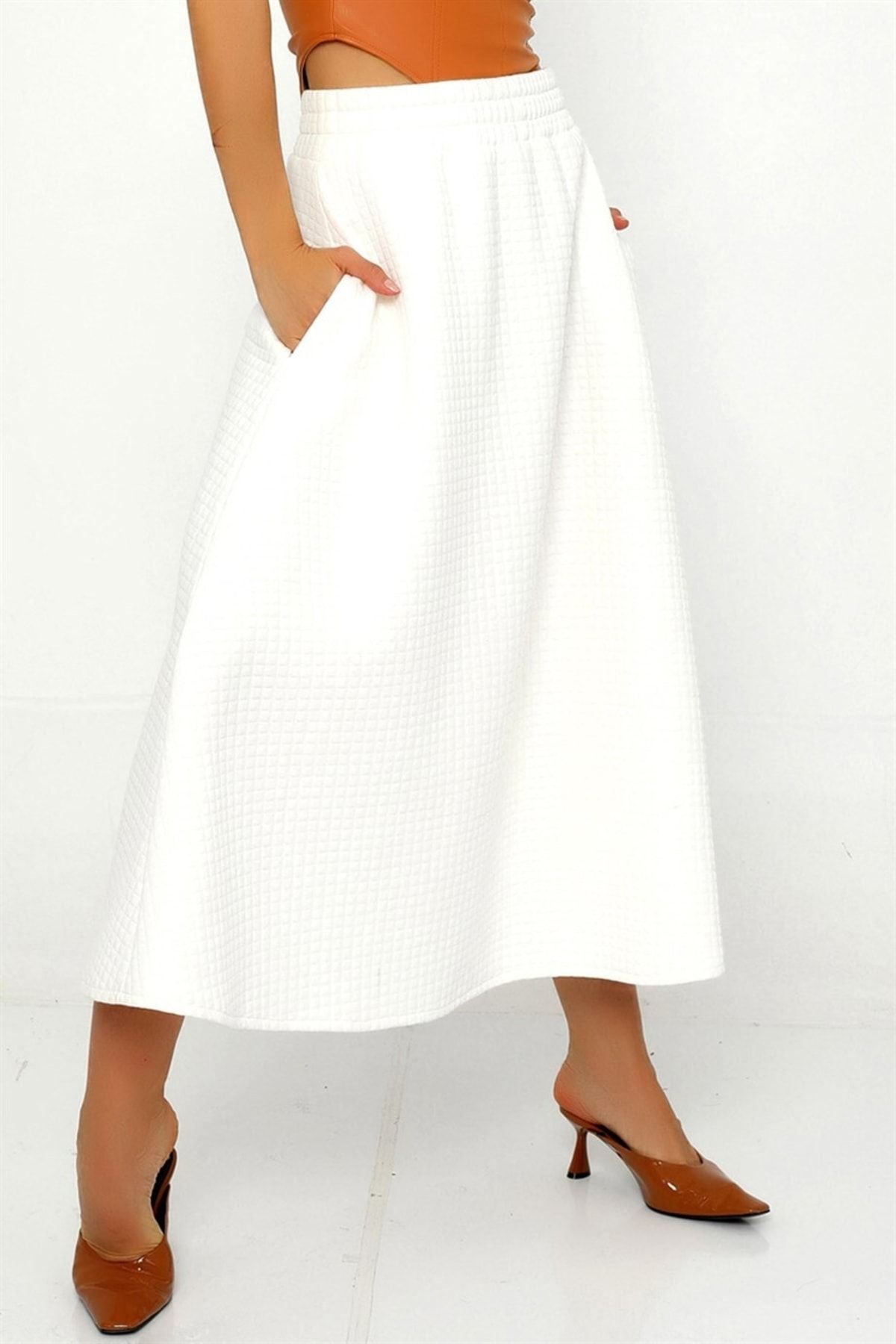 High waisted white outlet skirt quilt