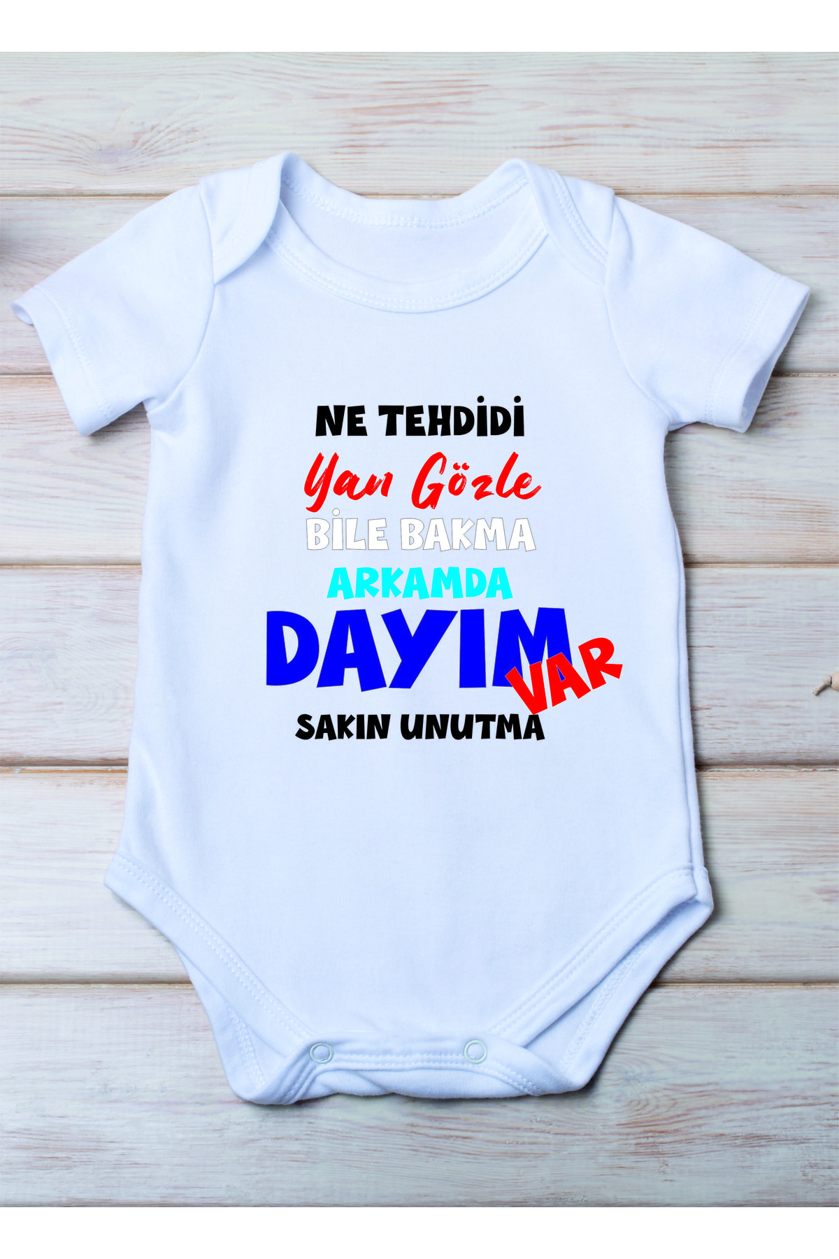 اسپیس درس چه تهدیدی، حتی به پهلو نگاه نکن، عمویم پشت سرم است، سرهمی نخی نوزادی طرح‌دار