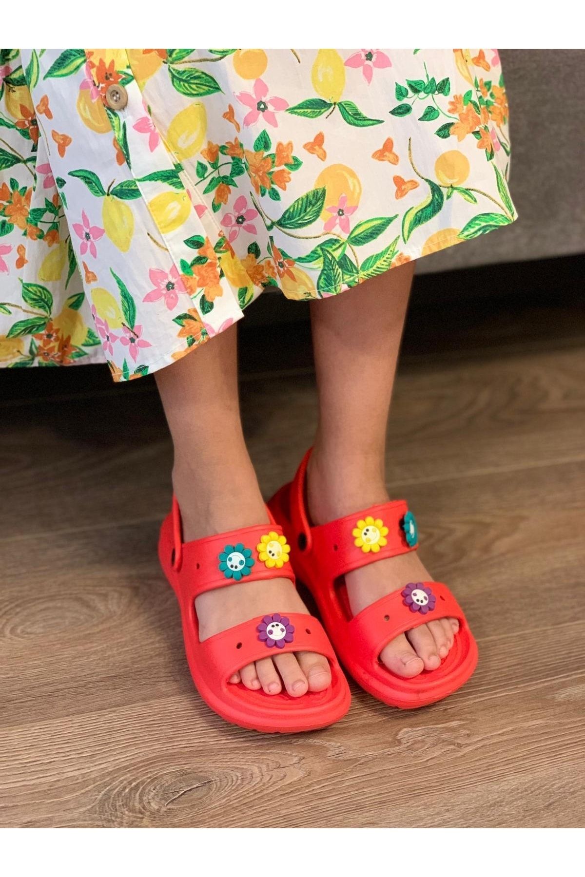 Mia red cheap sandals