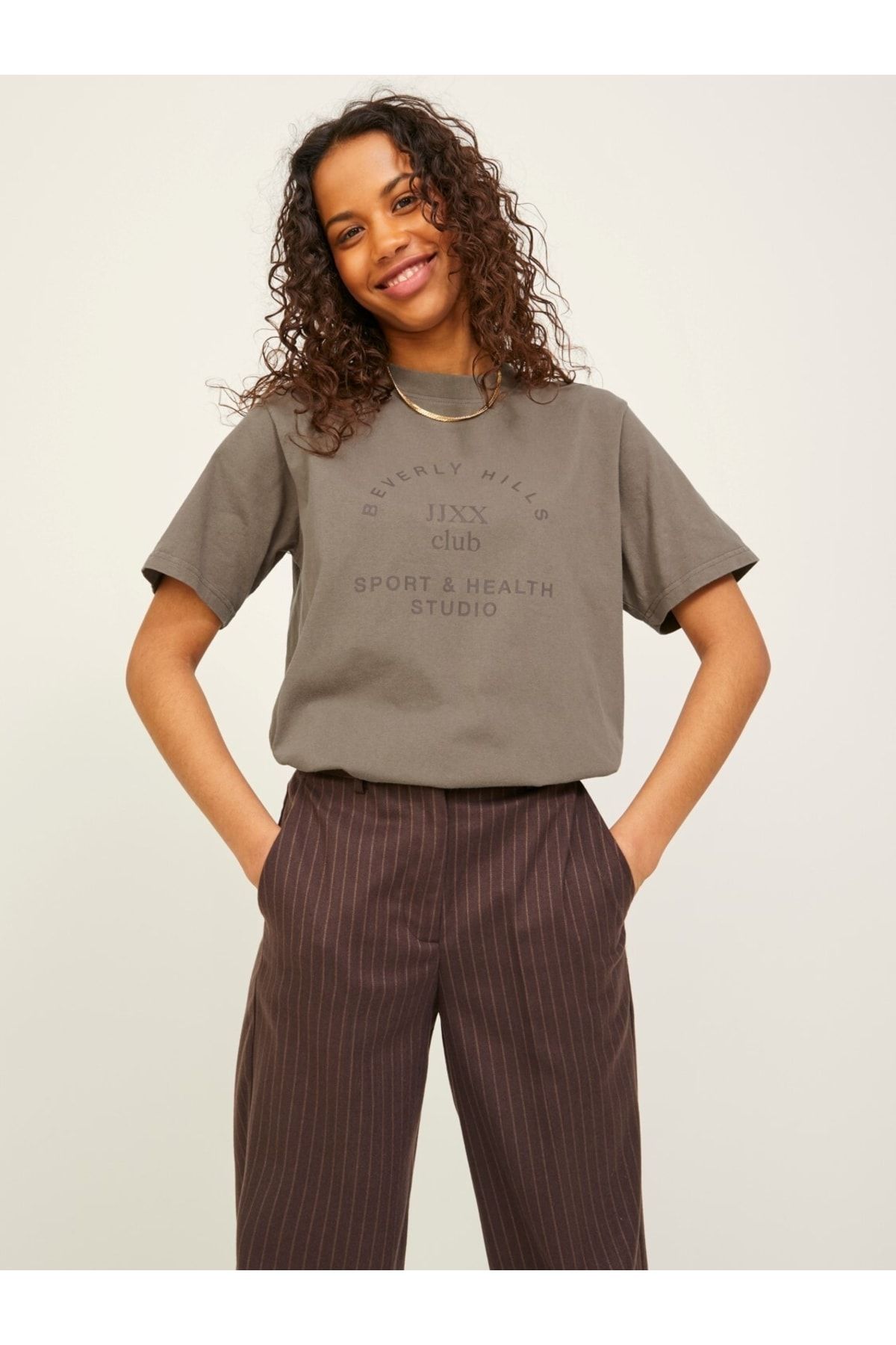complete the look image