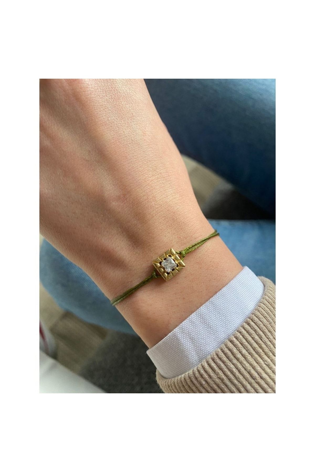 Juju-Square Bracelet with Square Stones in the Middle and Green String 2