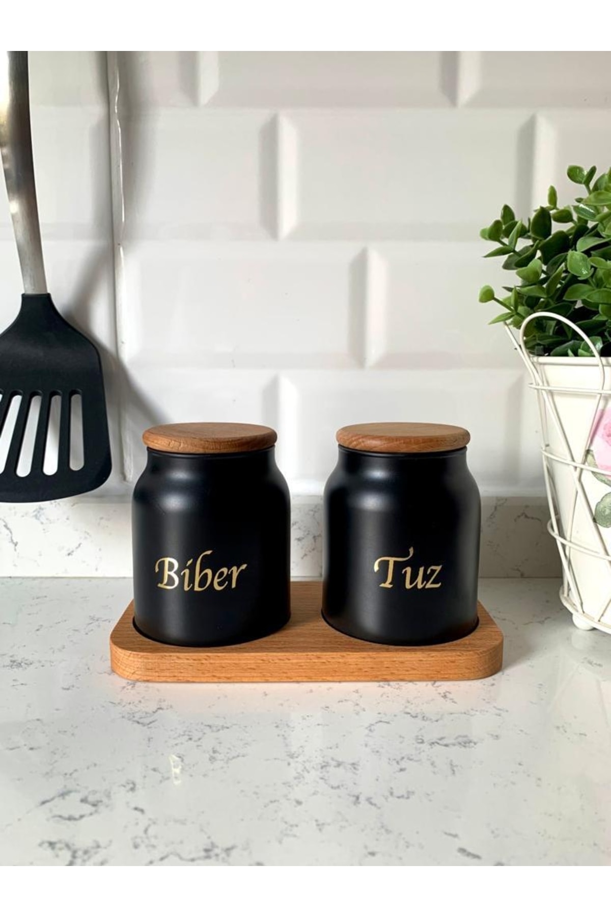 Black Glass Jar with Wooden Vacuum Lid