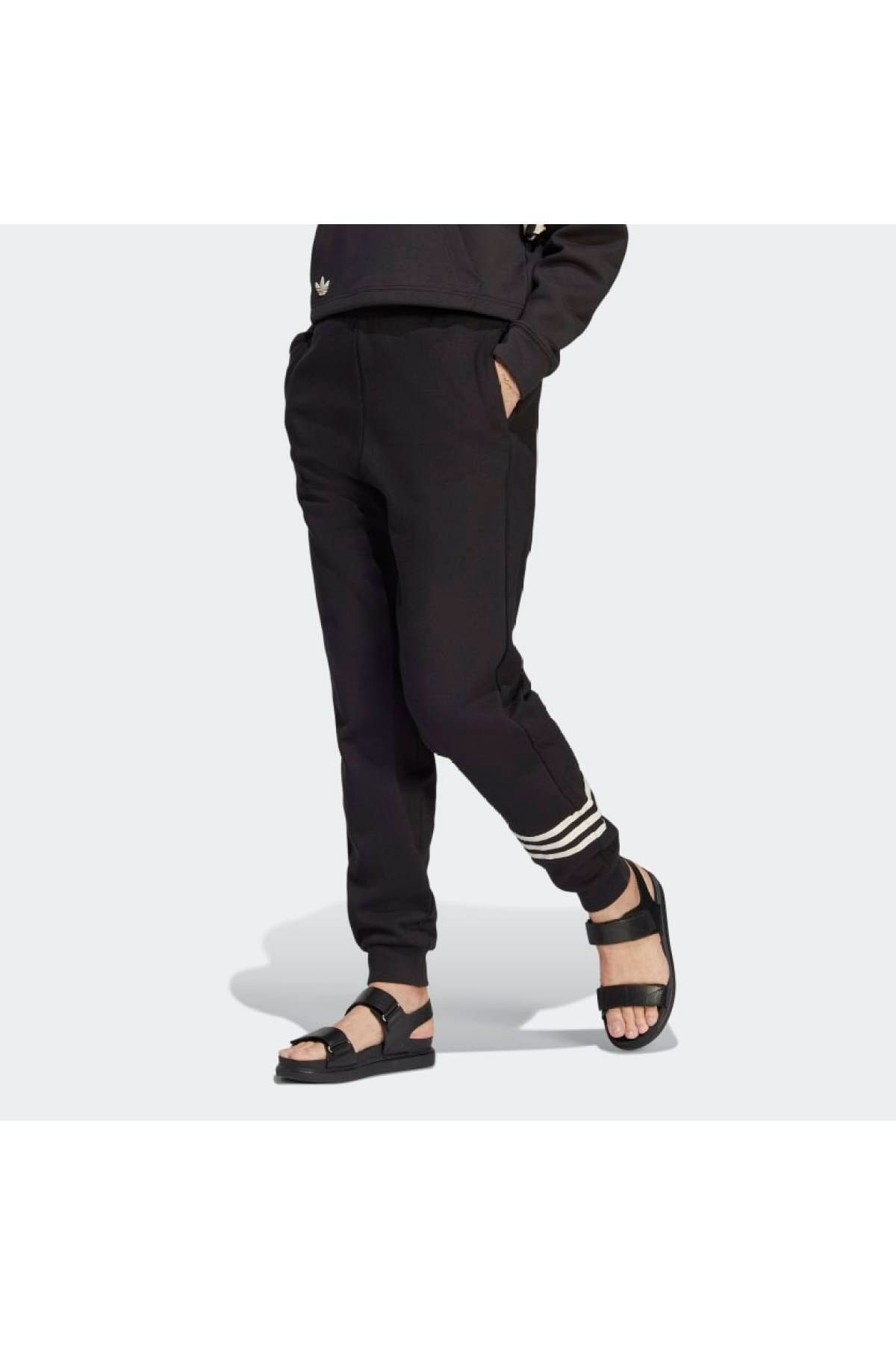 Adidas jogger best sale track pants