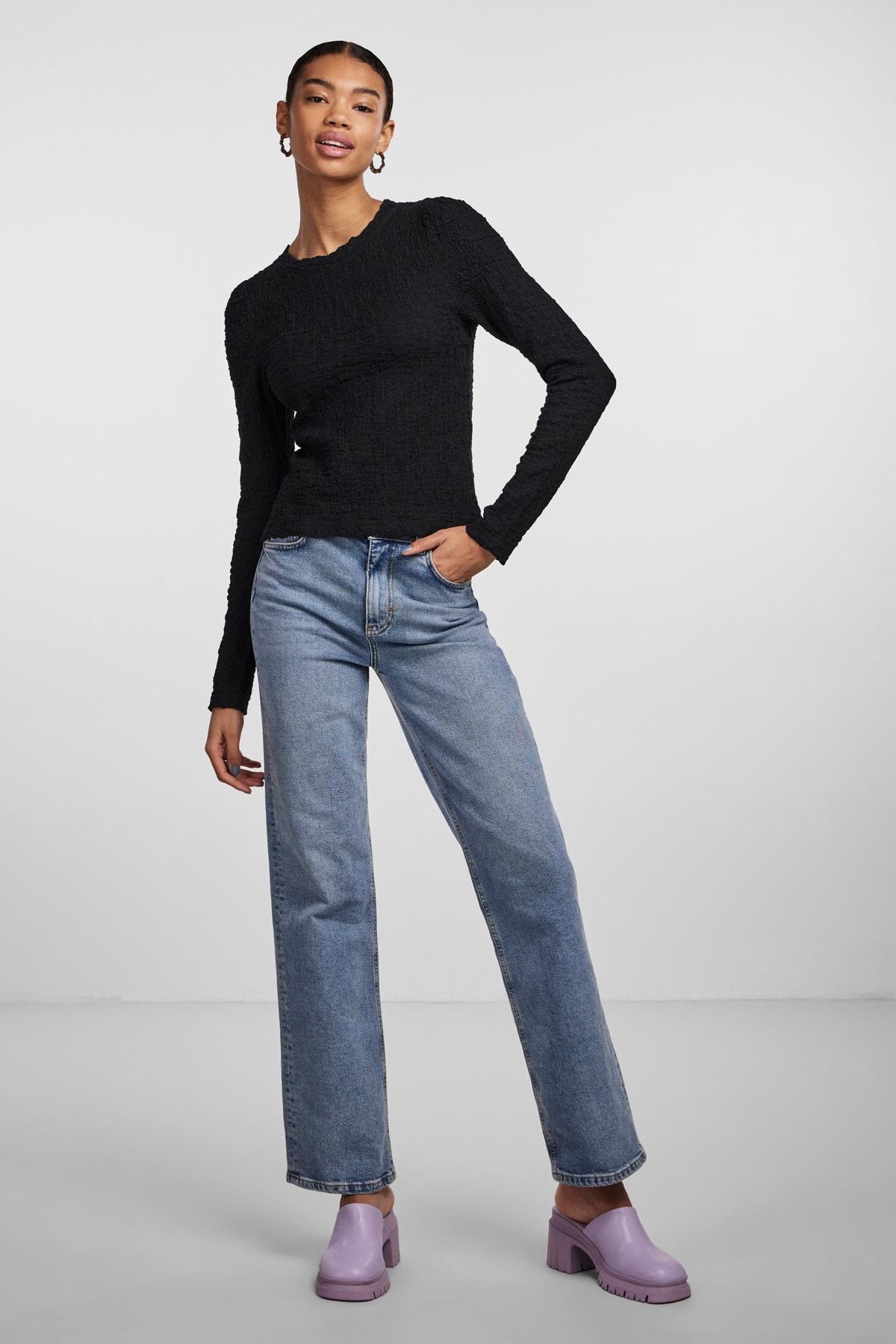PIECES Bluse Schwarz Regular Fit Fast ausverkauft