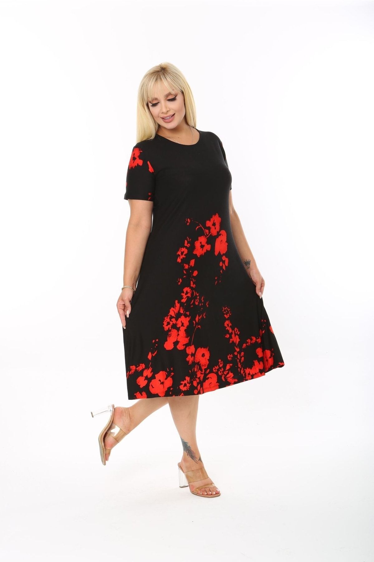 mezura tekstil Plus Size Short Sleeve Below Knee Waist Model Midi