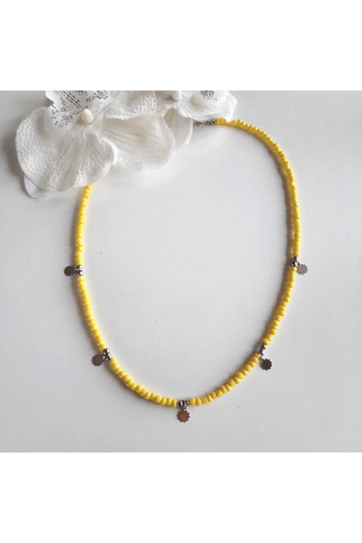 Yellow choker shop