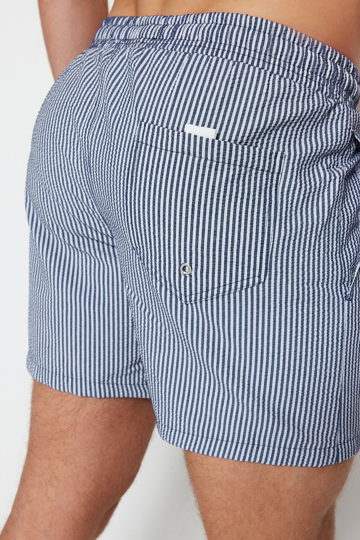 Trendyol Collection-Marineblau gestreifte Seersucker-Seeshorts TMNSS23DS00004 6