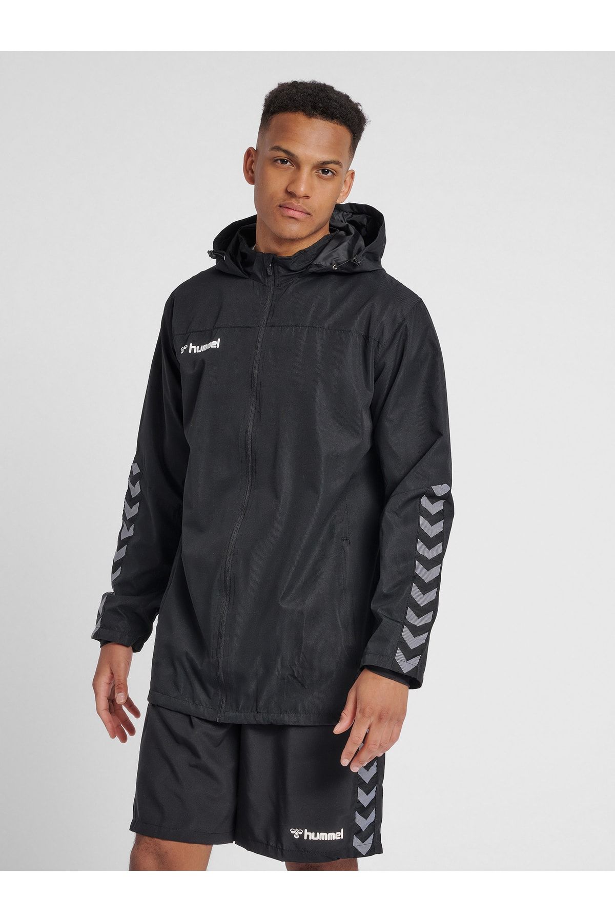 HUMMEL Sweatshirt Schwarz Regular Fit