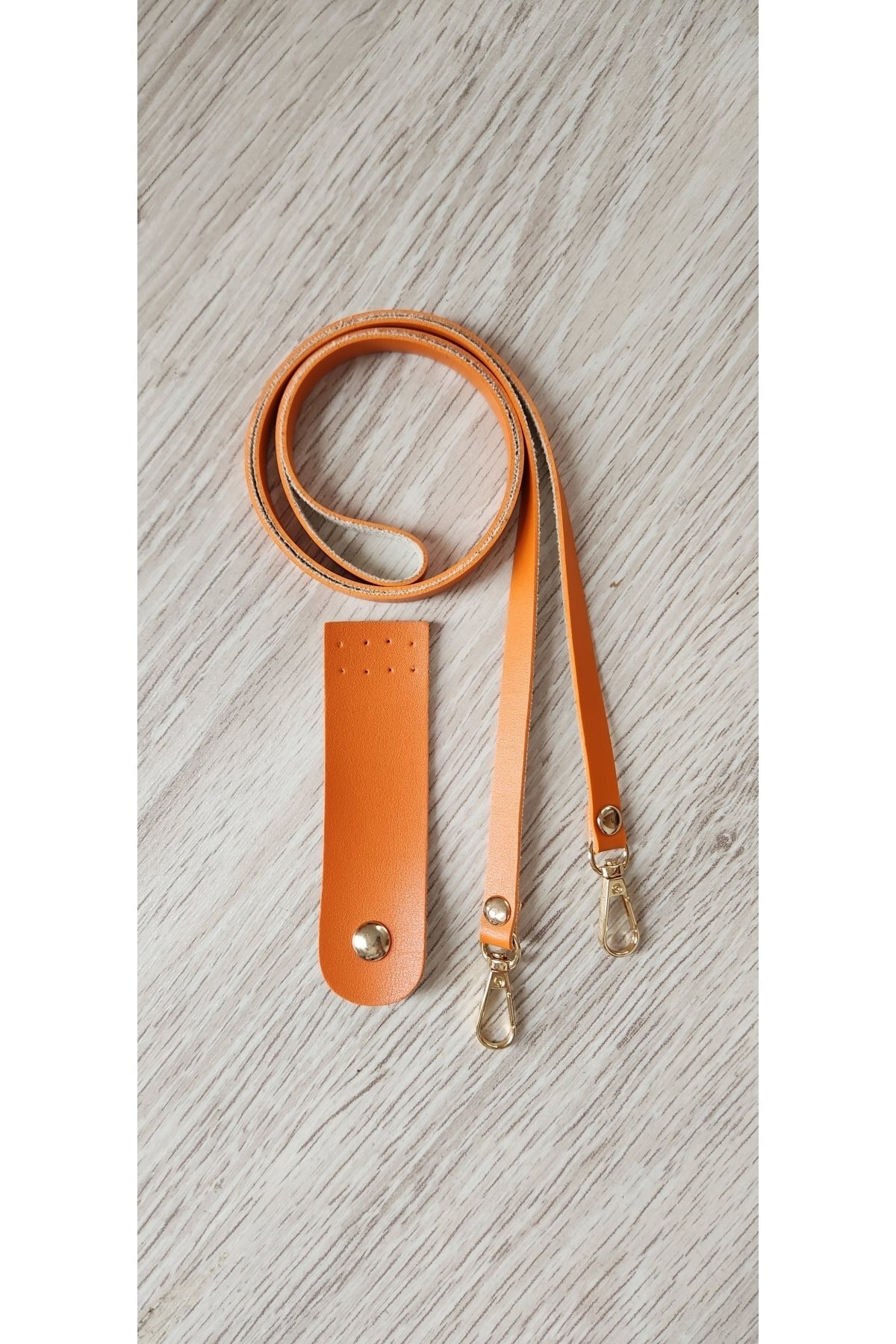 Leather Snap Cap And Thin Strap 110 Cm