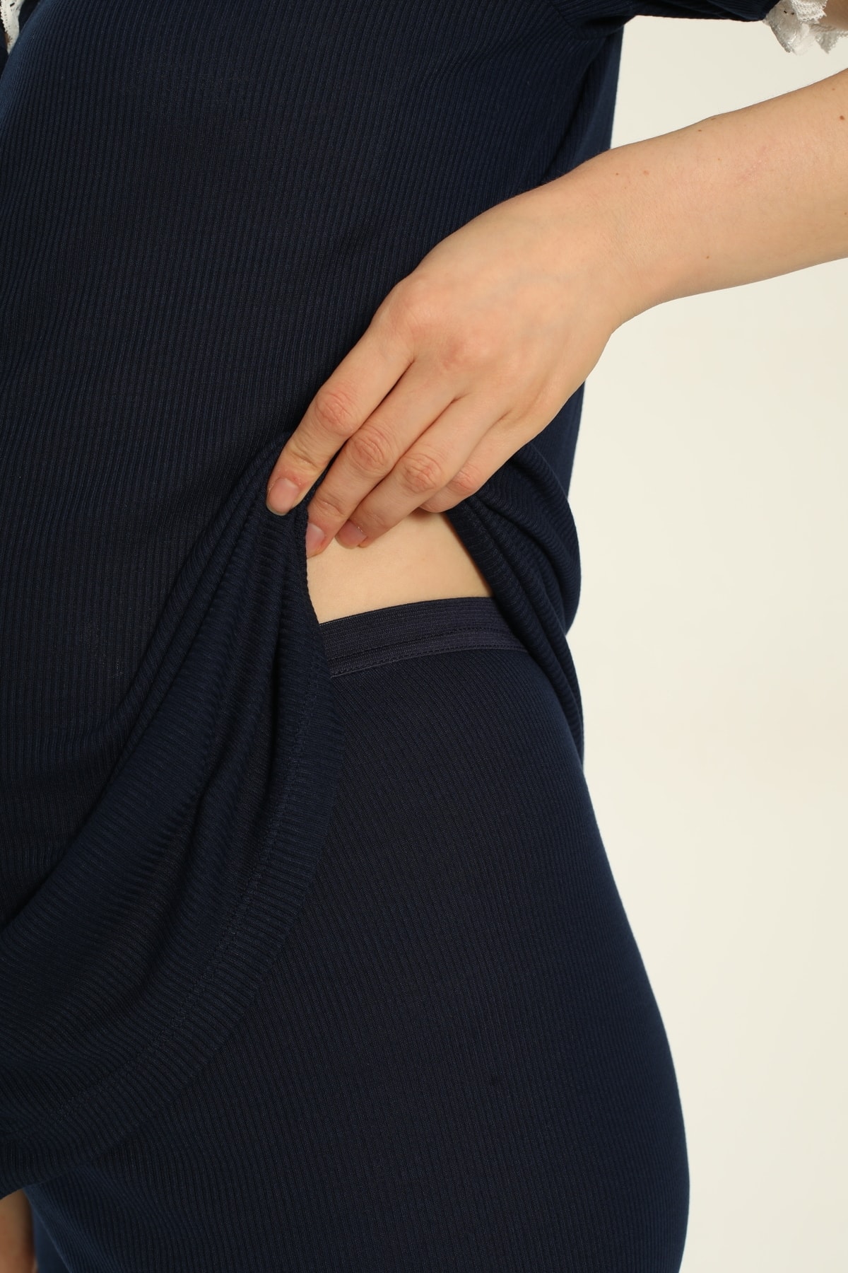 Miss Dünya Lissa Pamuk Fitilli Önden Düğmeli Lohusa Ve Hamile Pijama Takımı fotoğrafı 6 (önizleme)