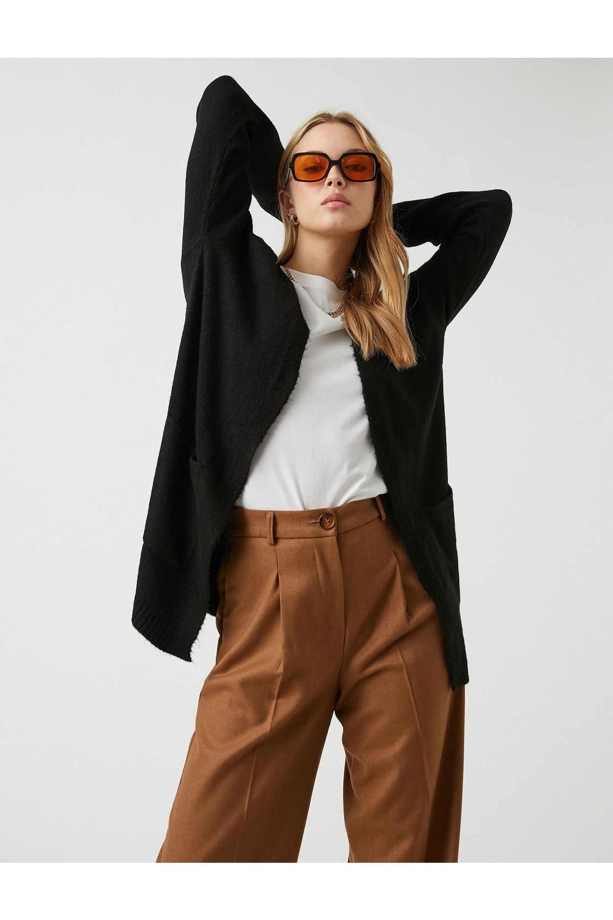 Koton Strickjacke Schwarz Relaxed Fit Fast ausverkauft