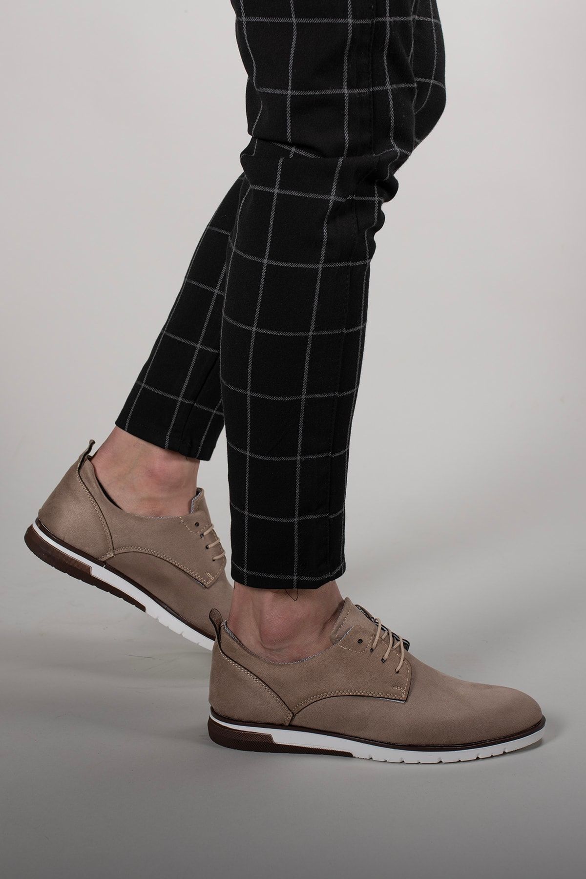 complete the look image