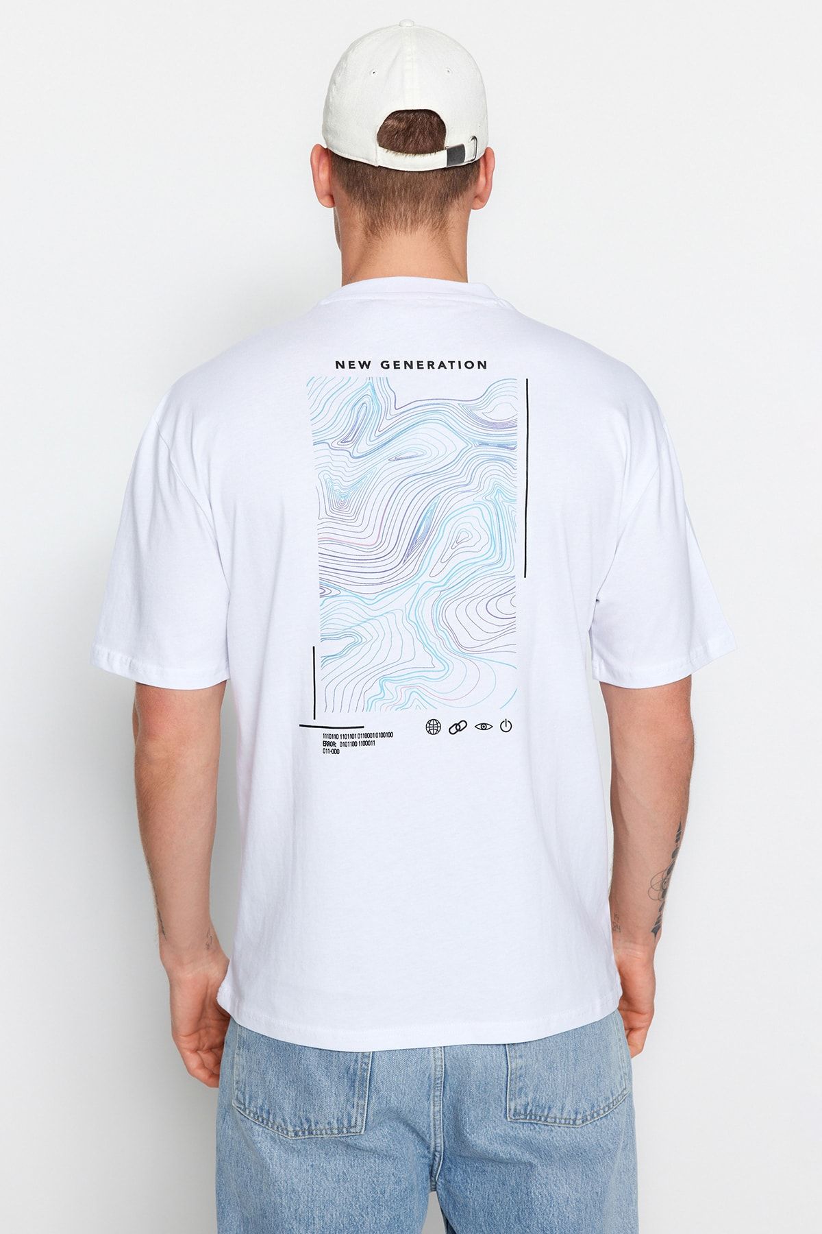 Trendyol Collection Oversize'owa Biała Bawełniana Koszulka Z Nadrukiem - Tmnss23ts00238 Mężczyzna - M
