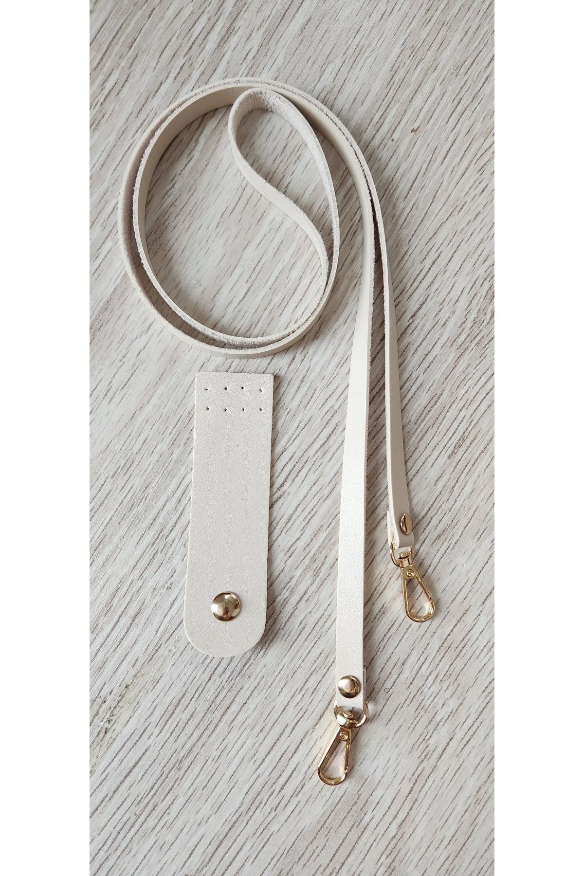 Leather Snap Cap And Thin Strap 110 Cm
