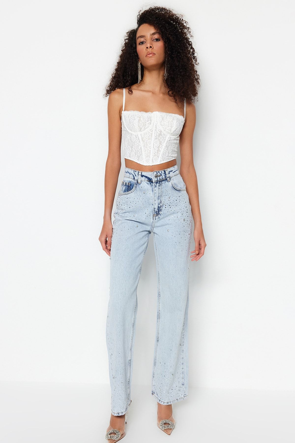 Trendyol Collection-Kurzes Bustier aus gestrickter Spitze – Ecru, Korsettdetails und Grafiken TPRAW23BS00062 2