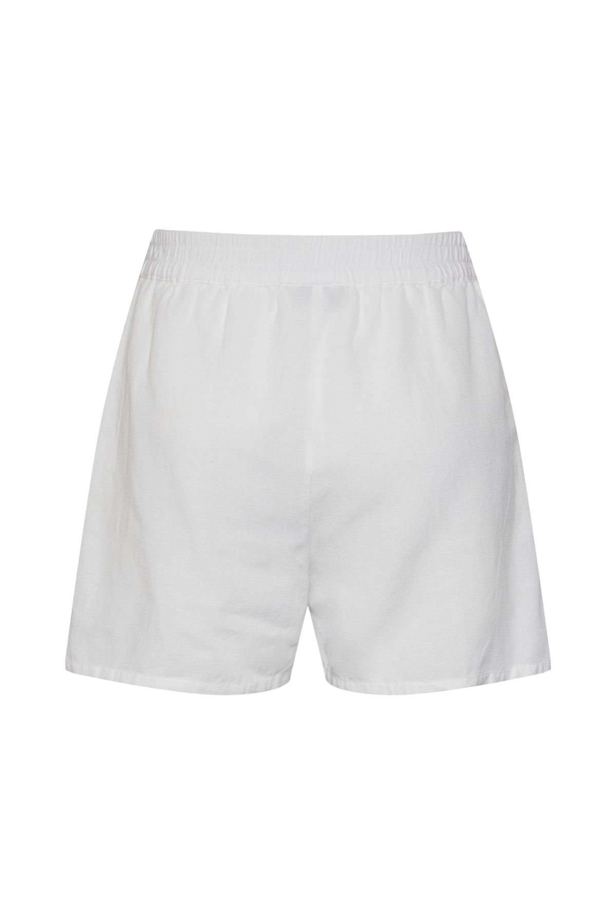 PIECES Shorts Weiß Mittlerer Bund Fast ausverkauft NA8697