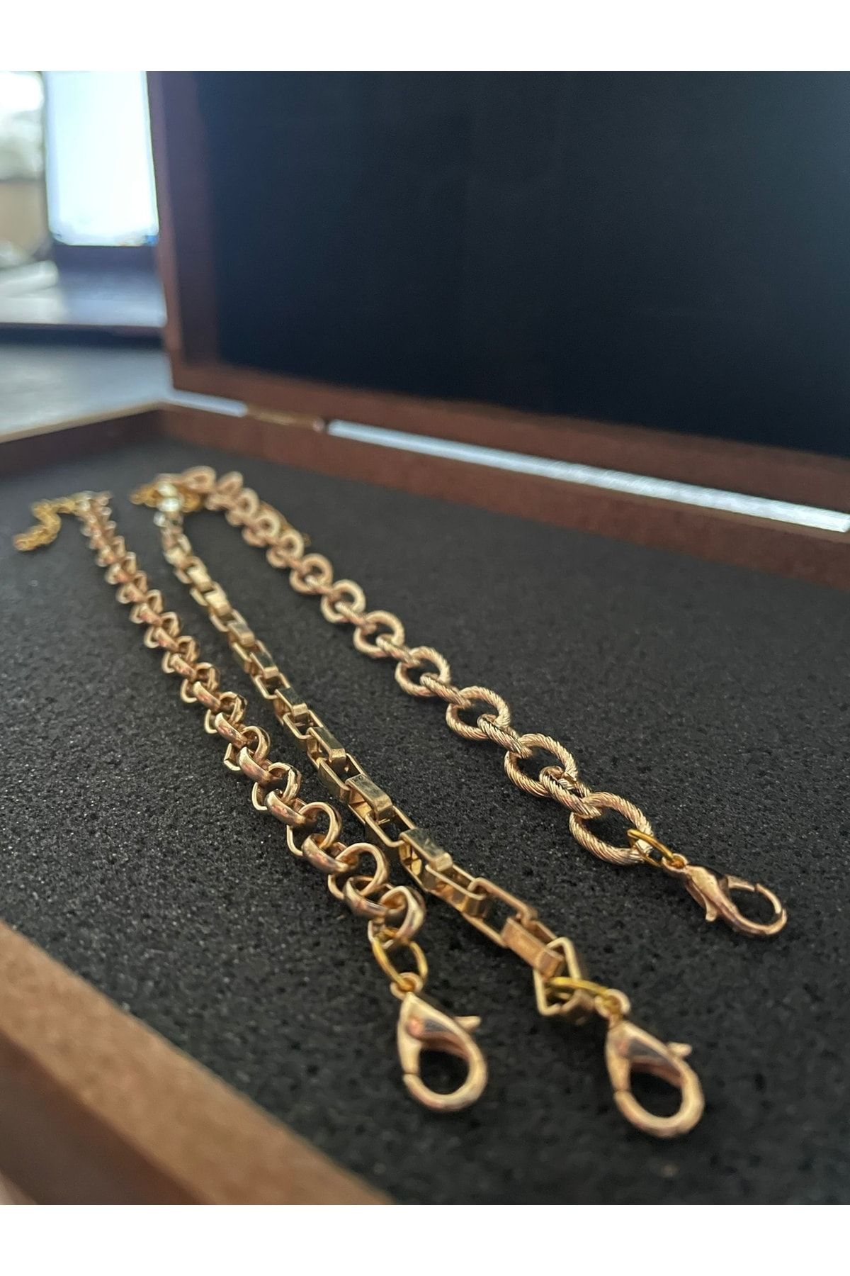 Caro bracelet top