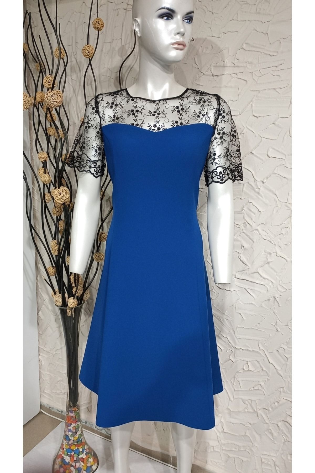 Get laud dresses discount