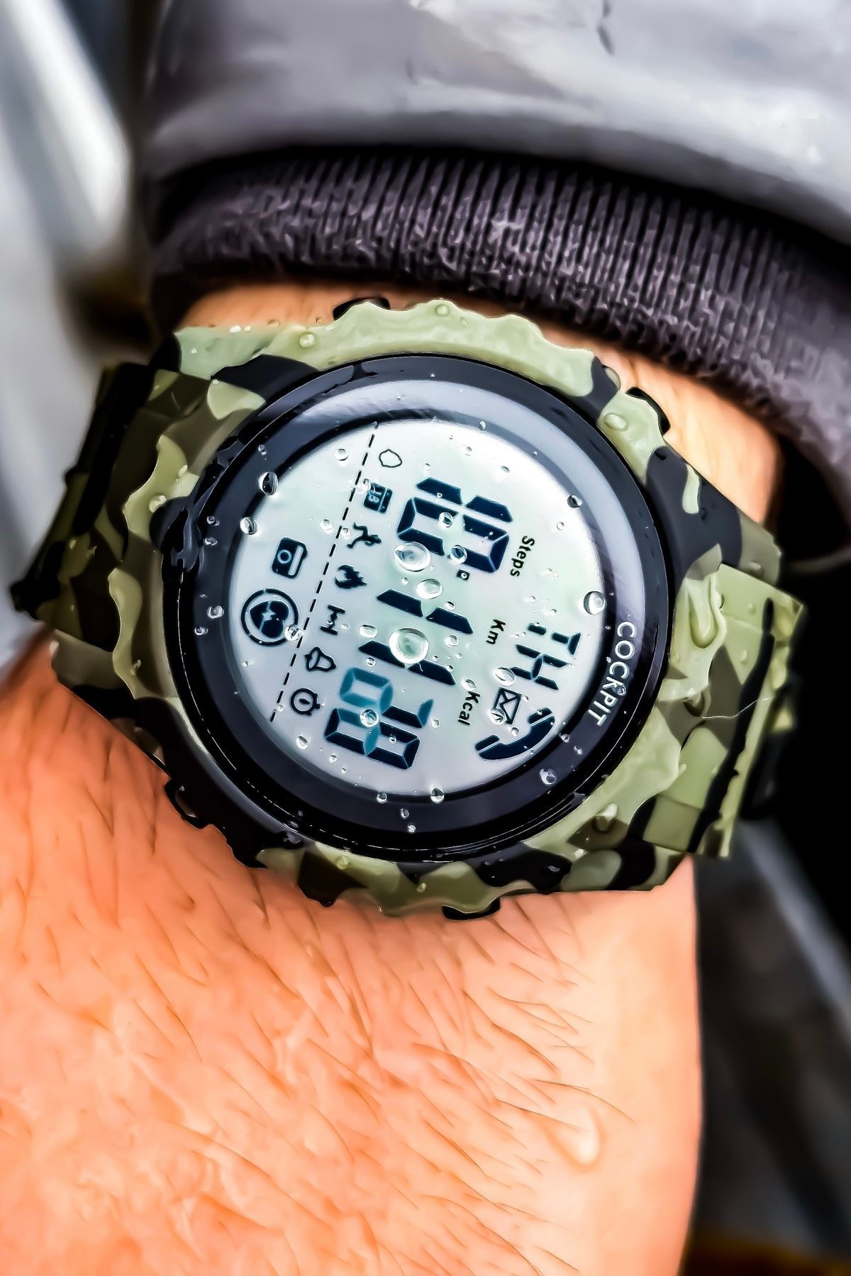 Waterproof up to best sale 5 atm