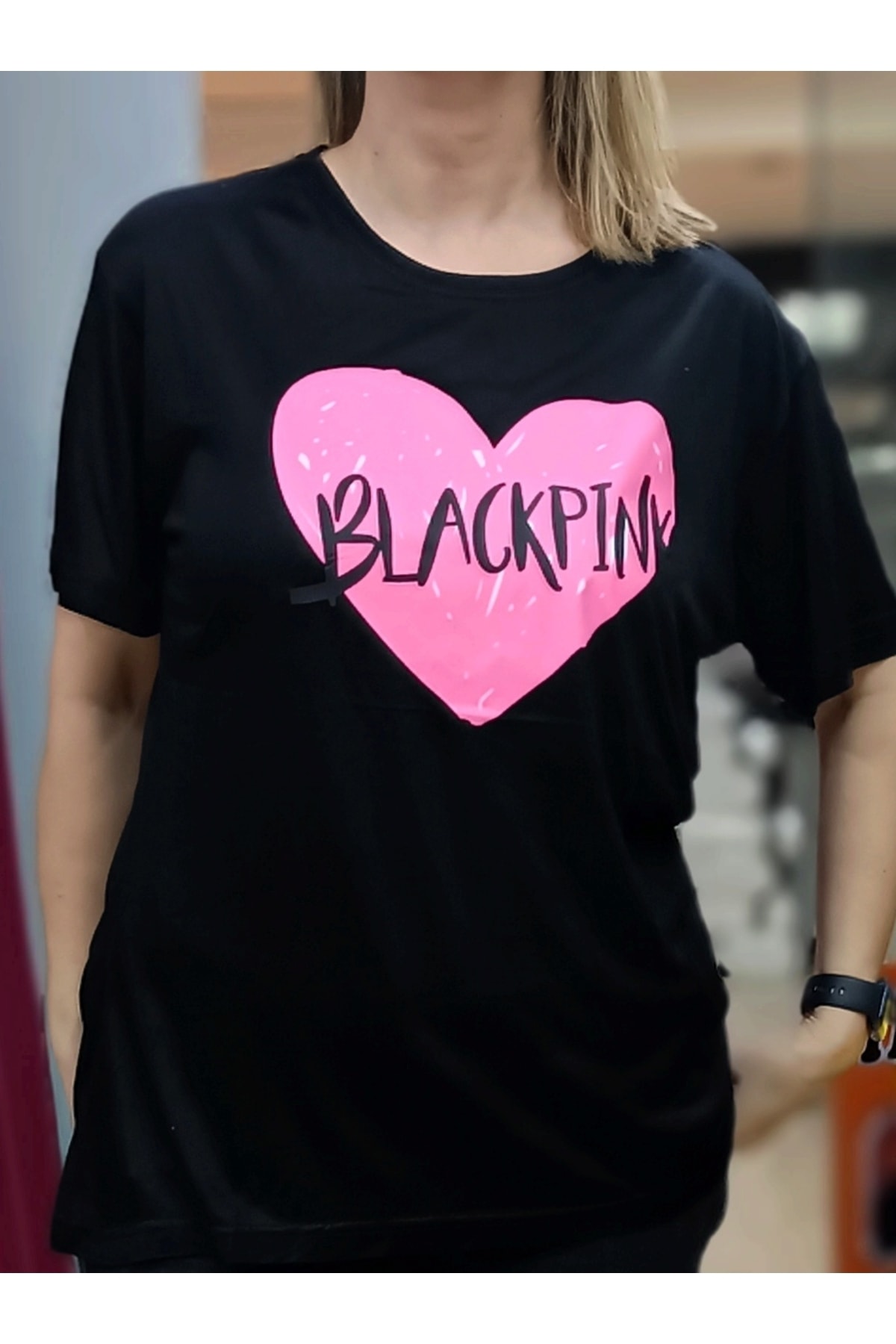 GALAXYBUTIQUE Blackpink Heart Logo T-shirt- Trendyol