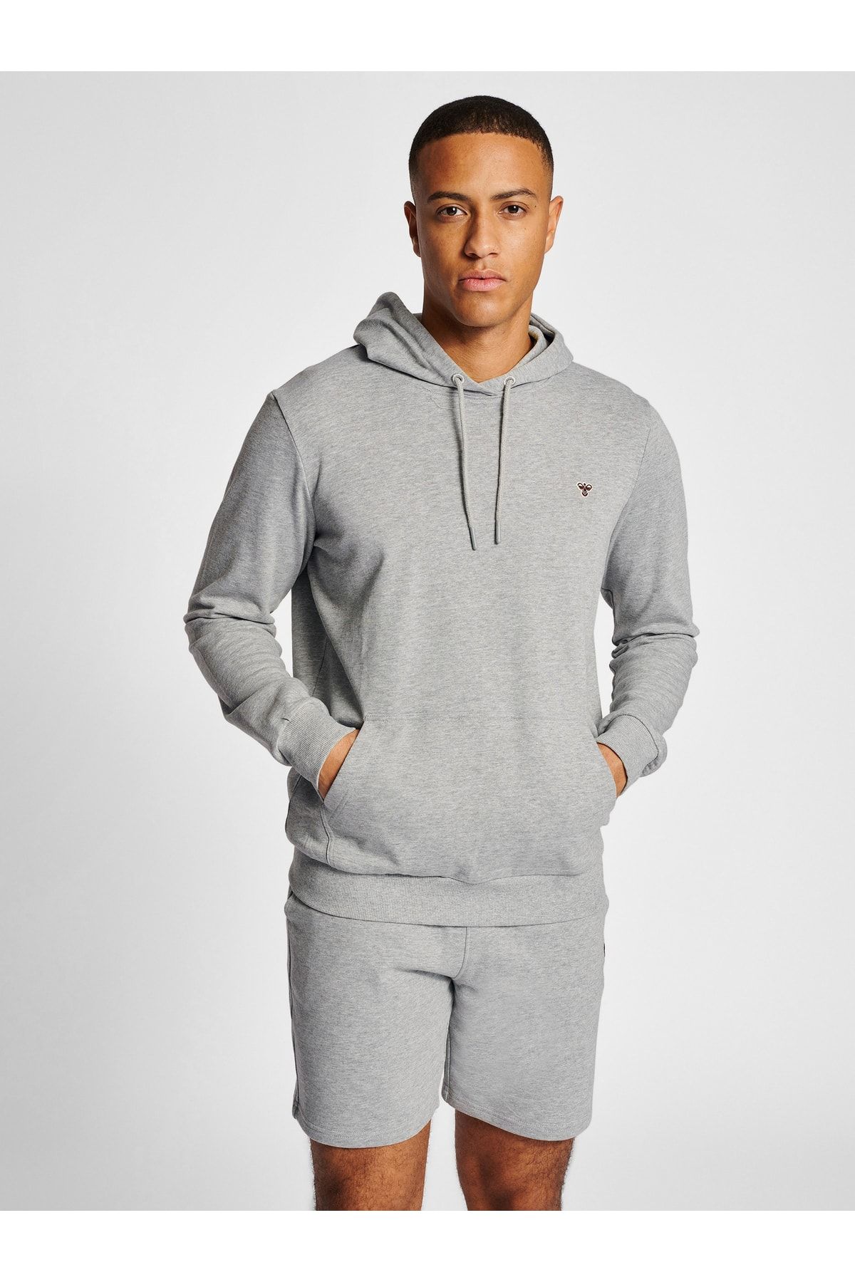 HUMMEL Sweatshirt Grau Regular Fit Fast ausverkauft