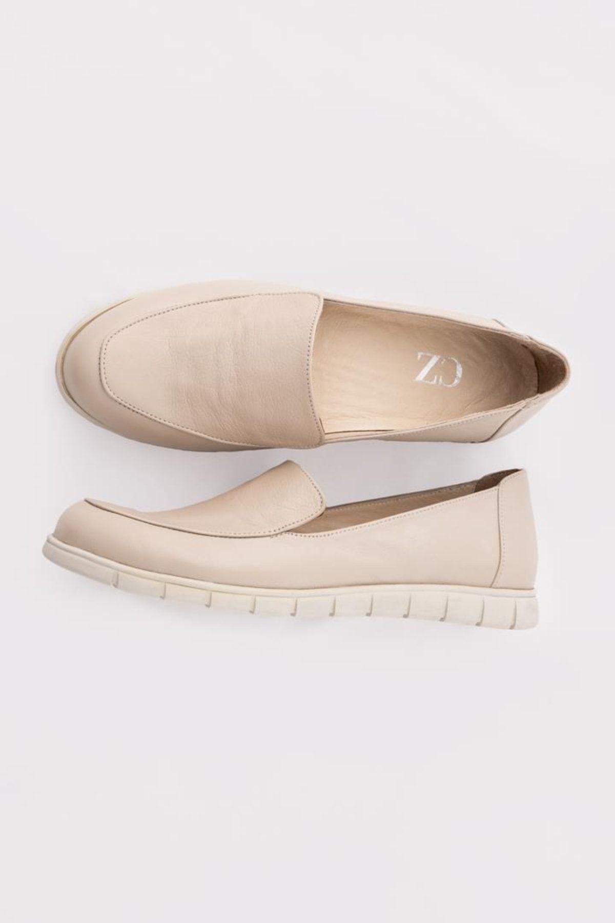 CZ London Flacher Schuh Beige Flacher Absatz