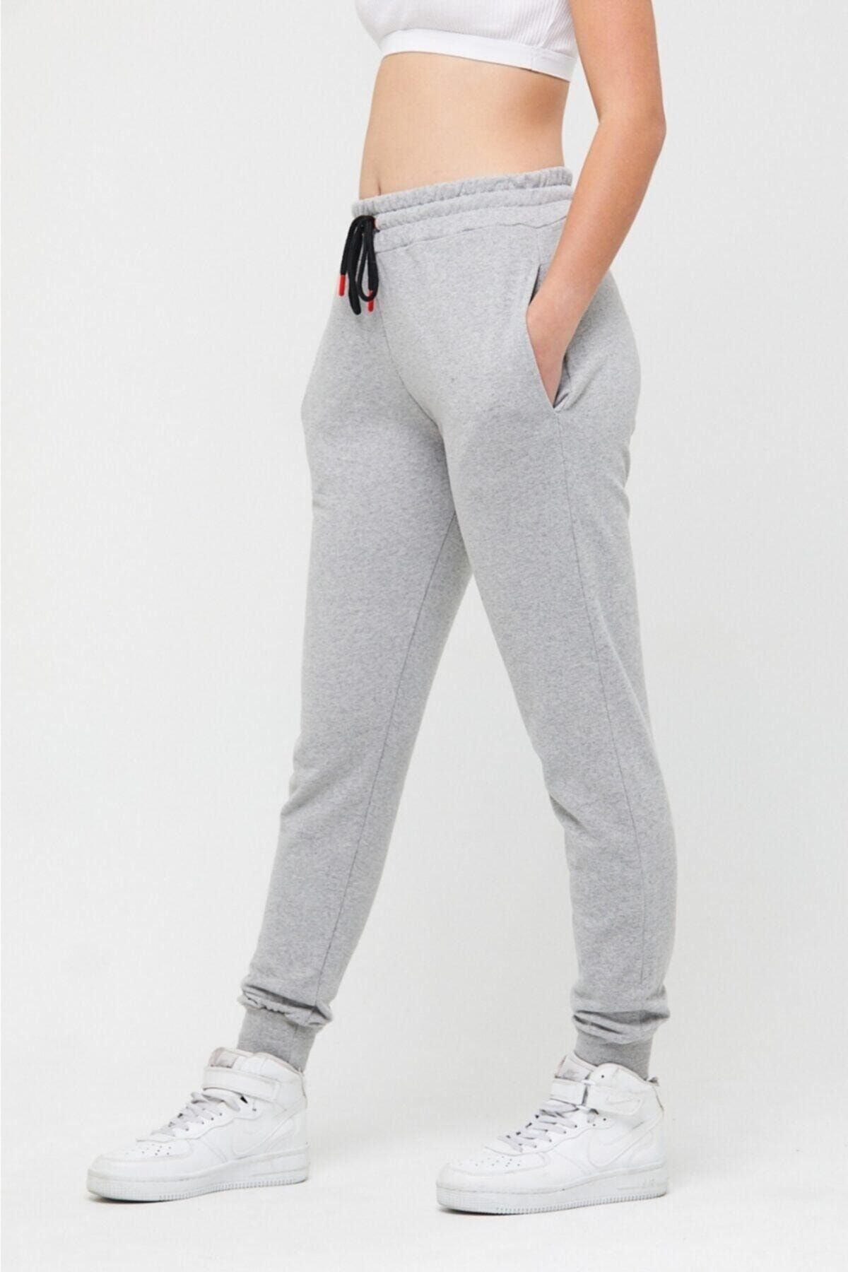 İnsane Minds-Women's Light Gray Slim Fit Tracksuit with Elastic Legs 3