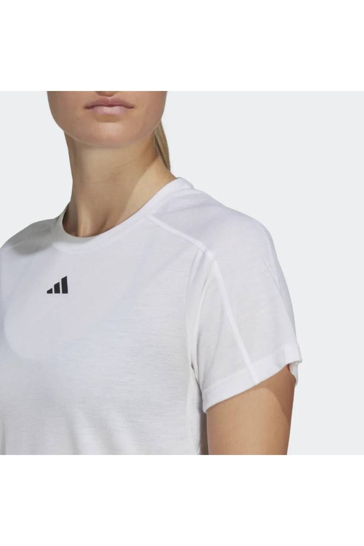 تیشرتزنانهadidasسفید