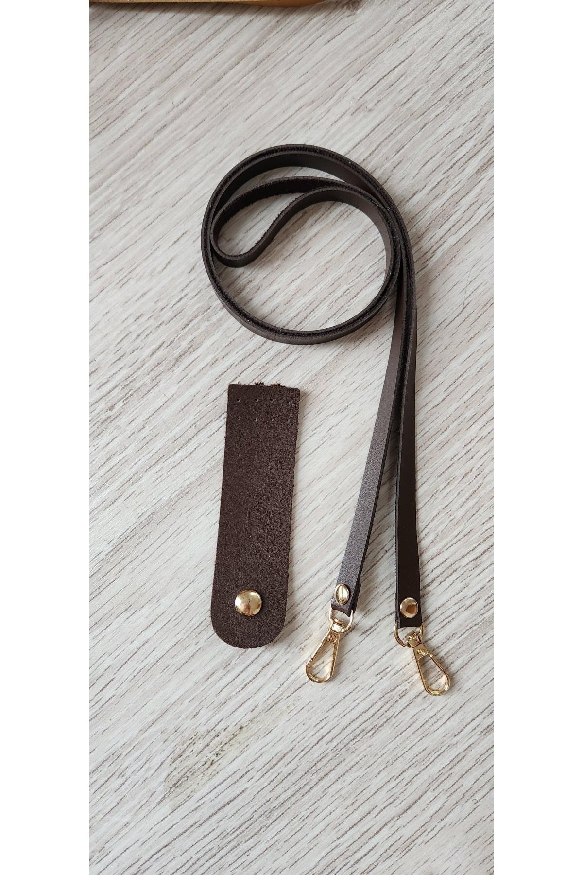 NAZENİN HOBİ AKSESUAR Deri Çıt Kapak Ve Ince Askısı 110 Cm