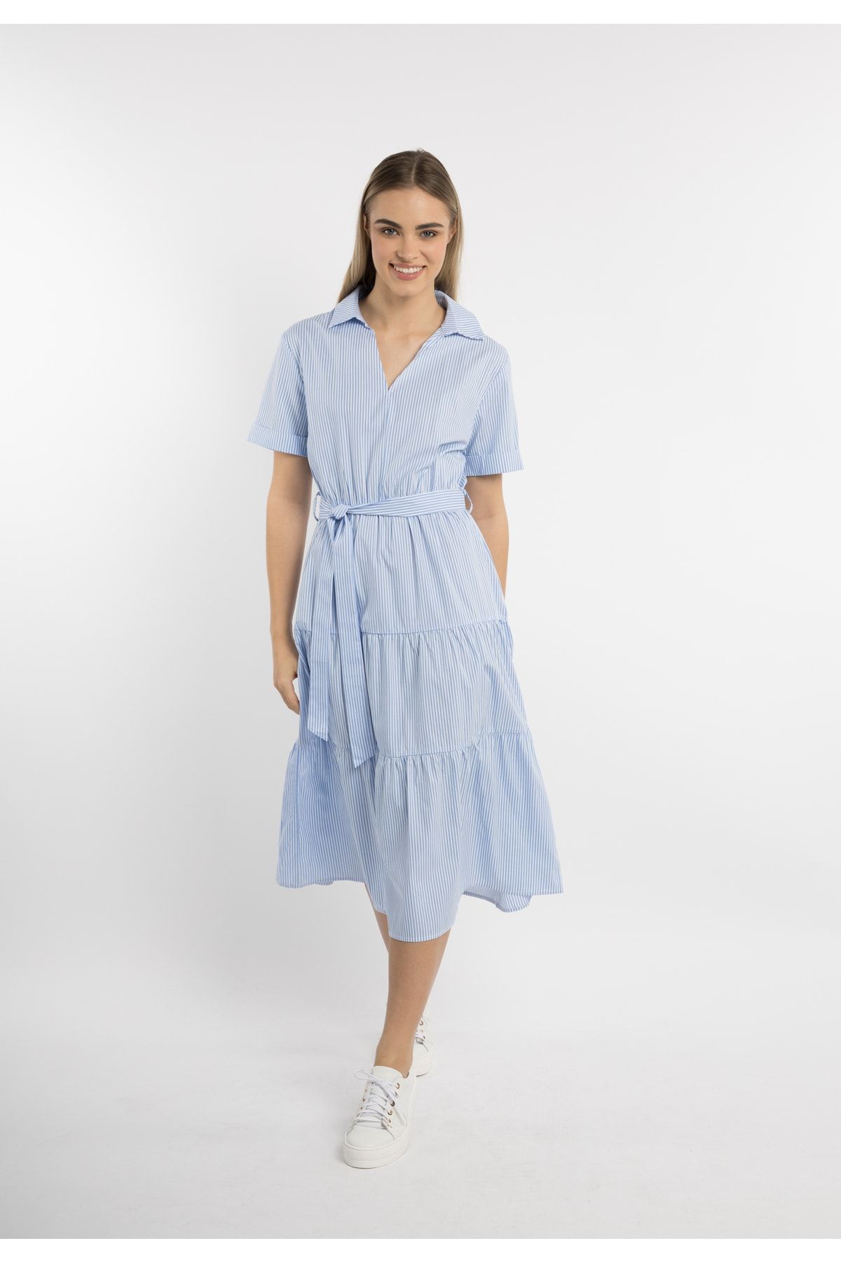 Dreimaster Kleid Blau Basic Fast ausverkauft