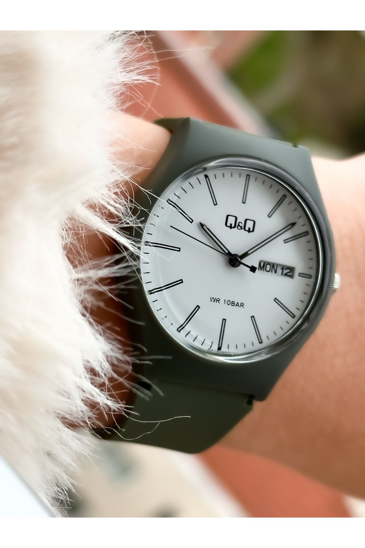 Q&q men's & women's discount watches