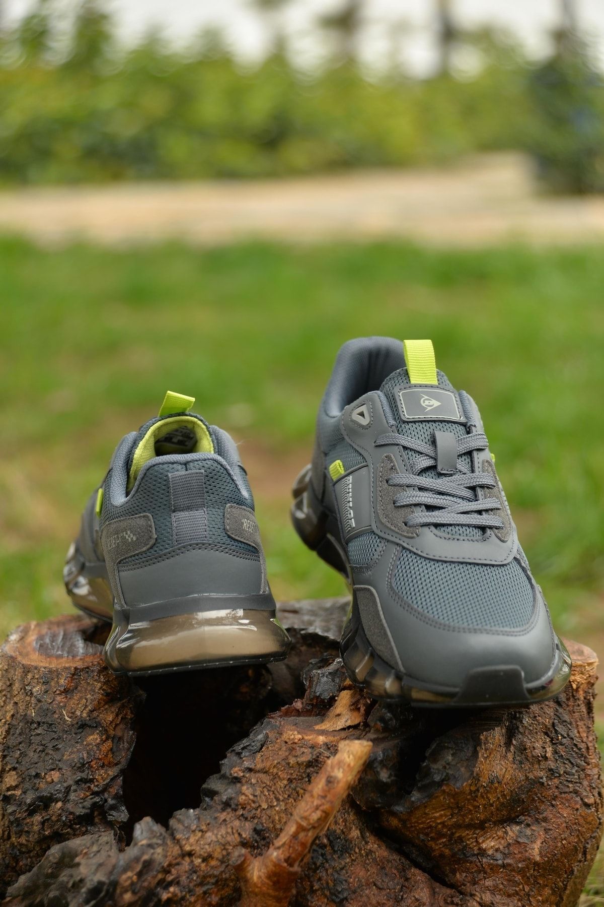 Dunlop hiking sales shoes